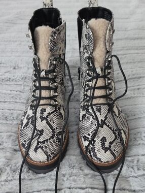 Crown & Ivy Black and Cream Snake-Print Lace-Up Boots